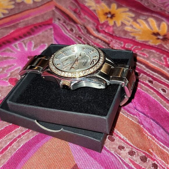 Fossil Riley Multifunction Two Tone Stainless Steel Watch New Battery - Picture 4 of 11